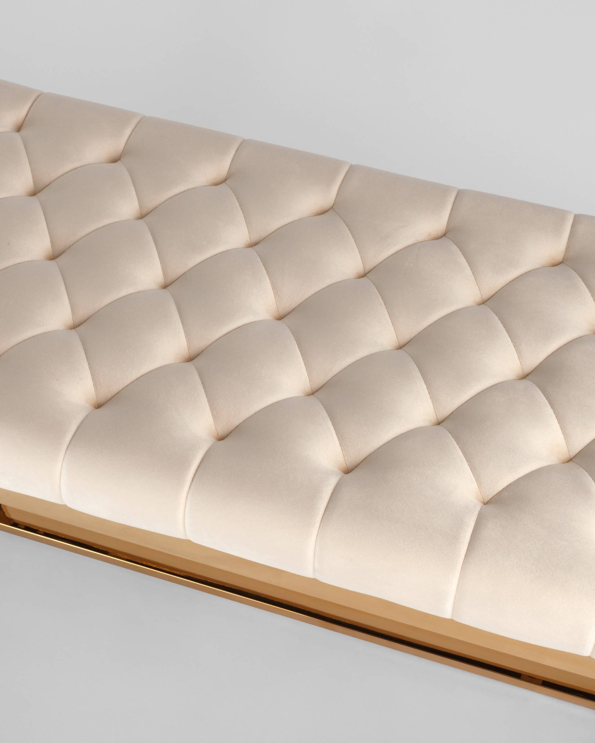 Банкетка-скамейка БРУКЛИН велюр бежевый сталь золото — изображение 6