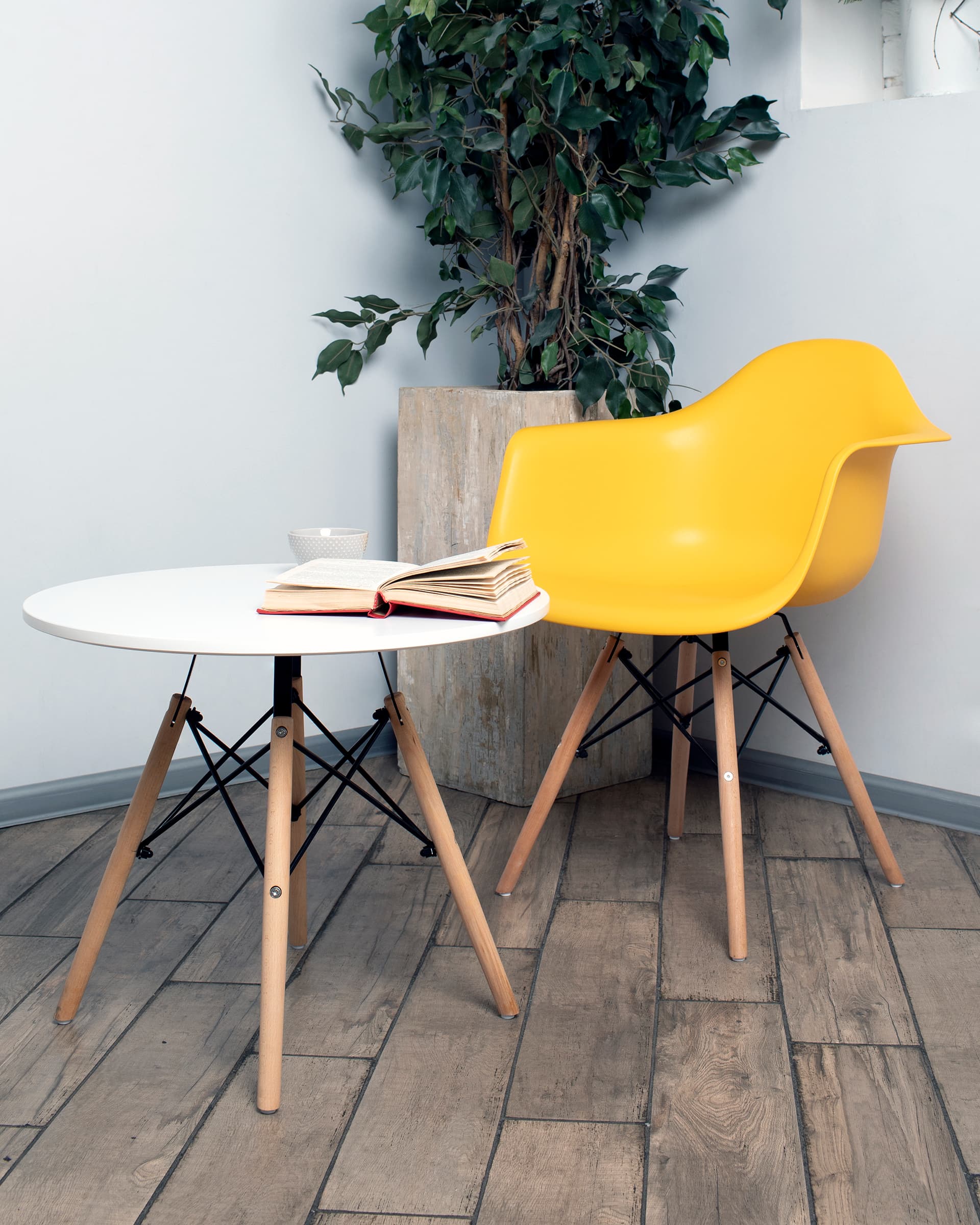 Стол Eames DSW детский белый — изображение 4