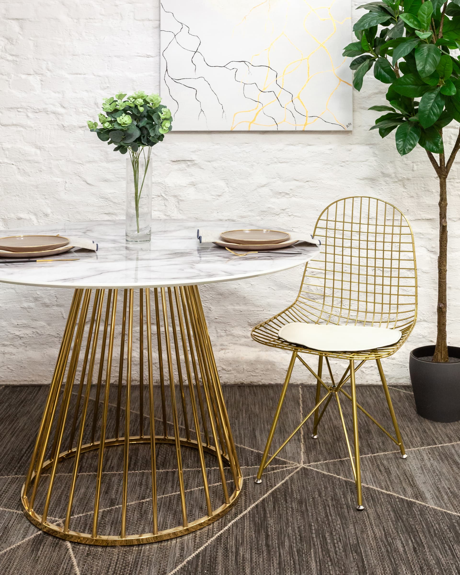 Стул обеденный Eiffel золотой с белой подушкой — изображение 3