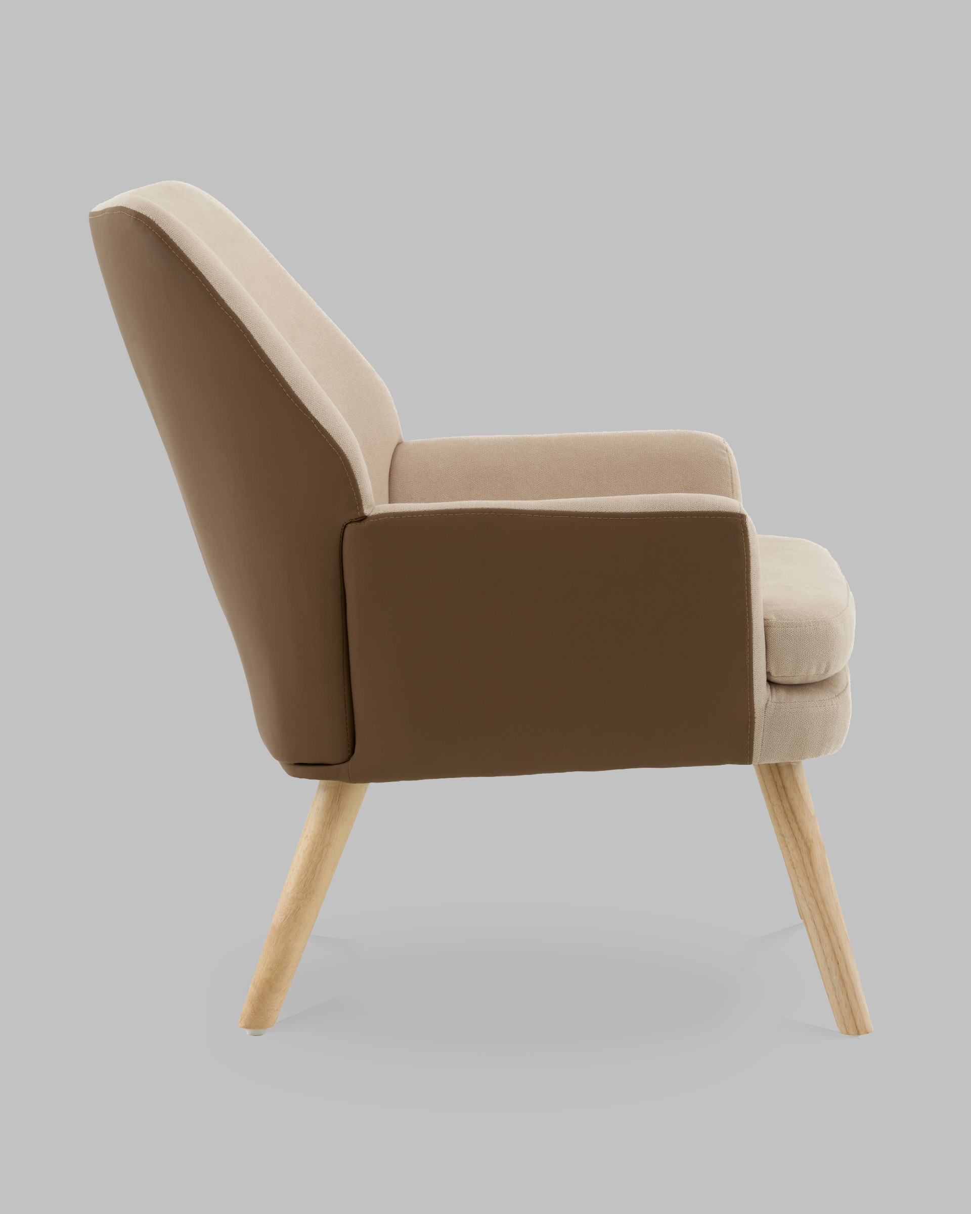 Кресло Харви бежевый с коричневой экокожей деревянные ножки — изображение 4