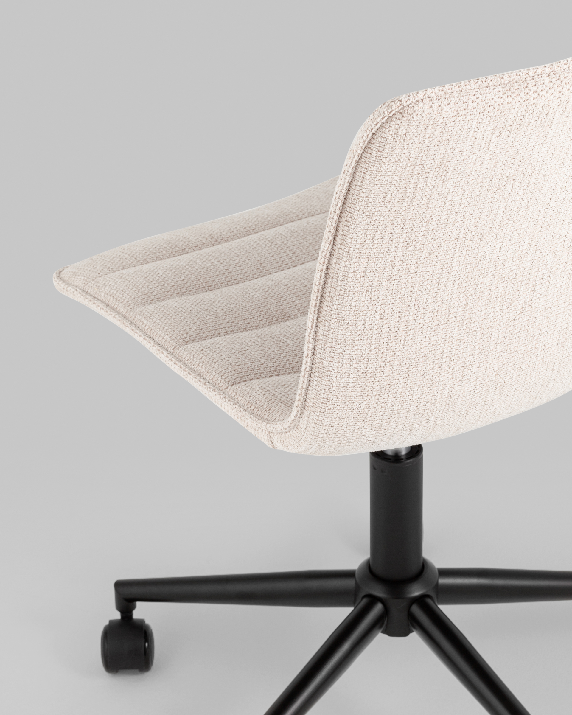 Кресло офисное Tyler бежевый — изображение 9