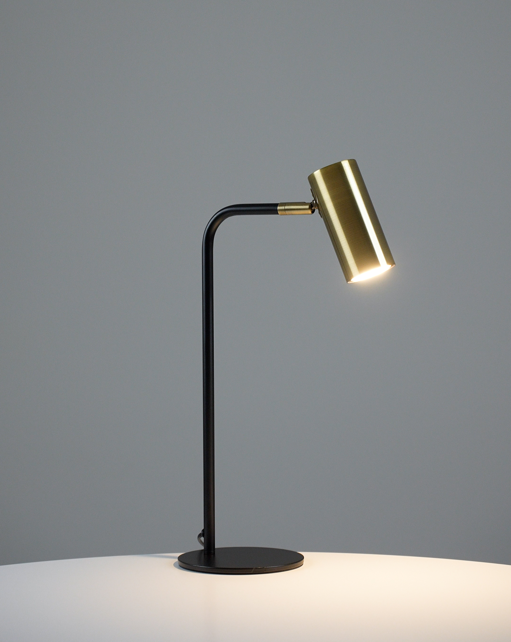 Лампа настольная Moderli V11002-TL Fine — изображение 4