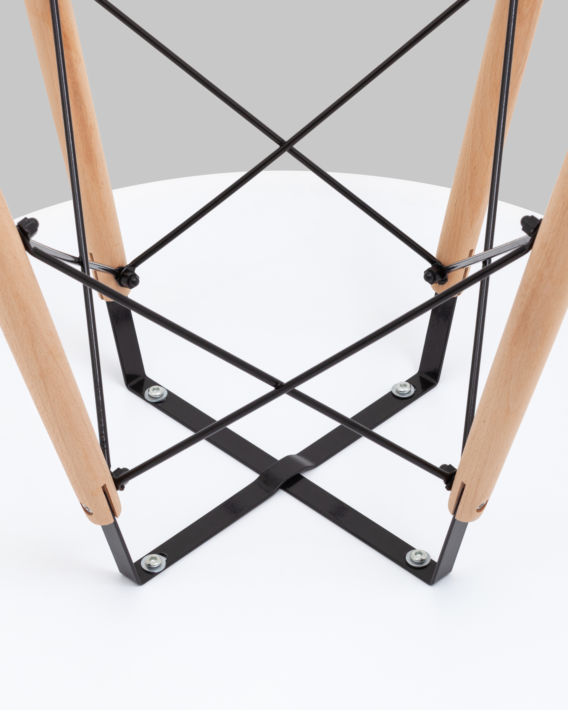 Стол Eames DSW NEW D80 — изображение 5