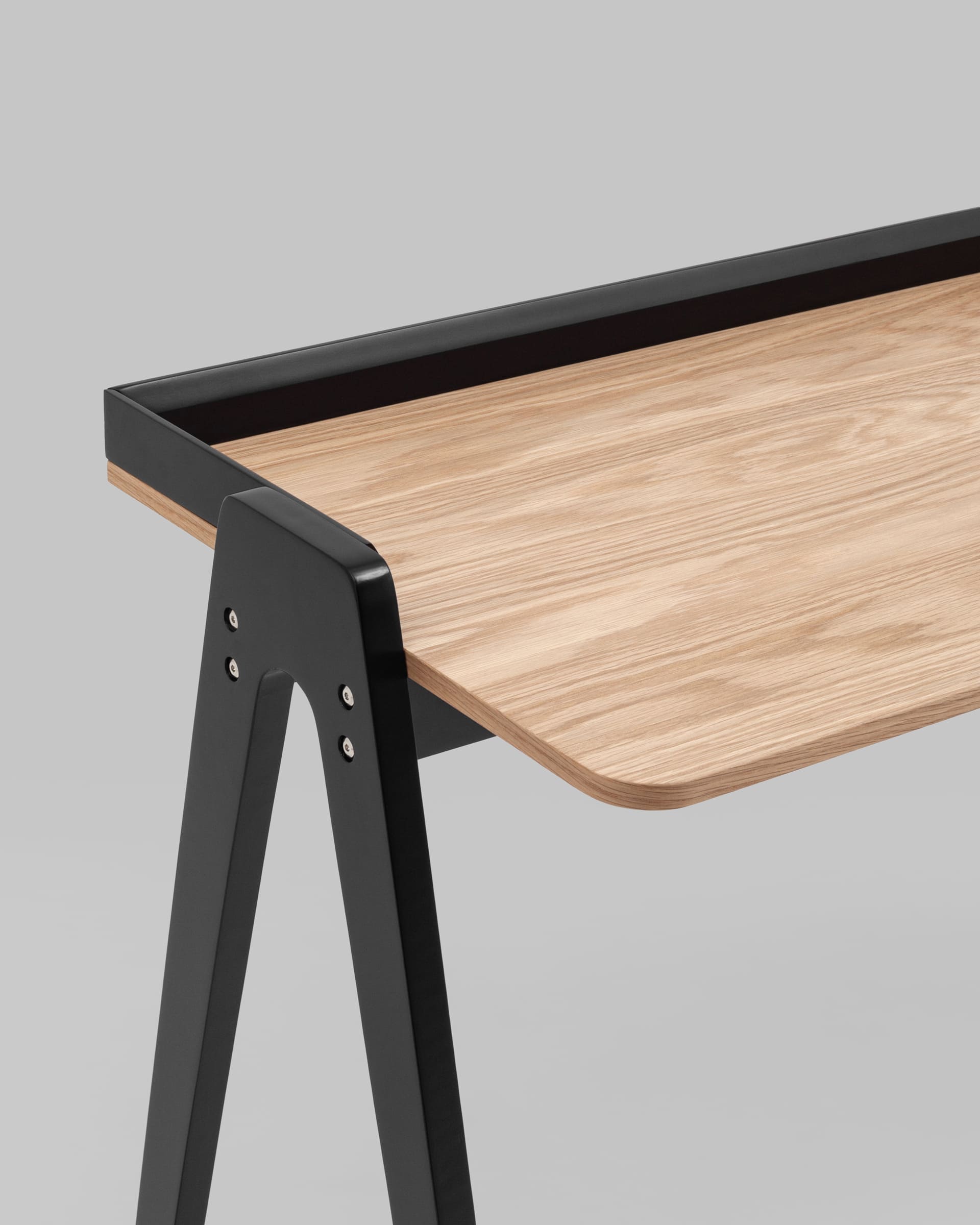 Стол письменный Pyramid 118*53 светлое дерево/черный — изображение 10