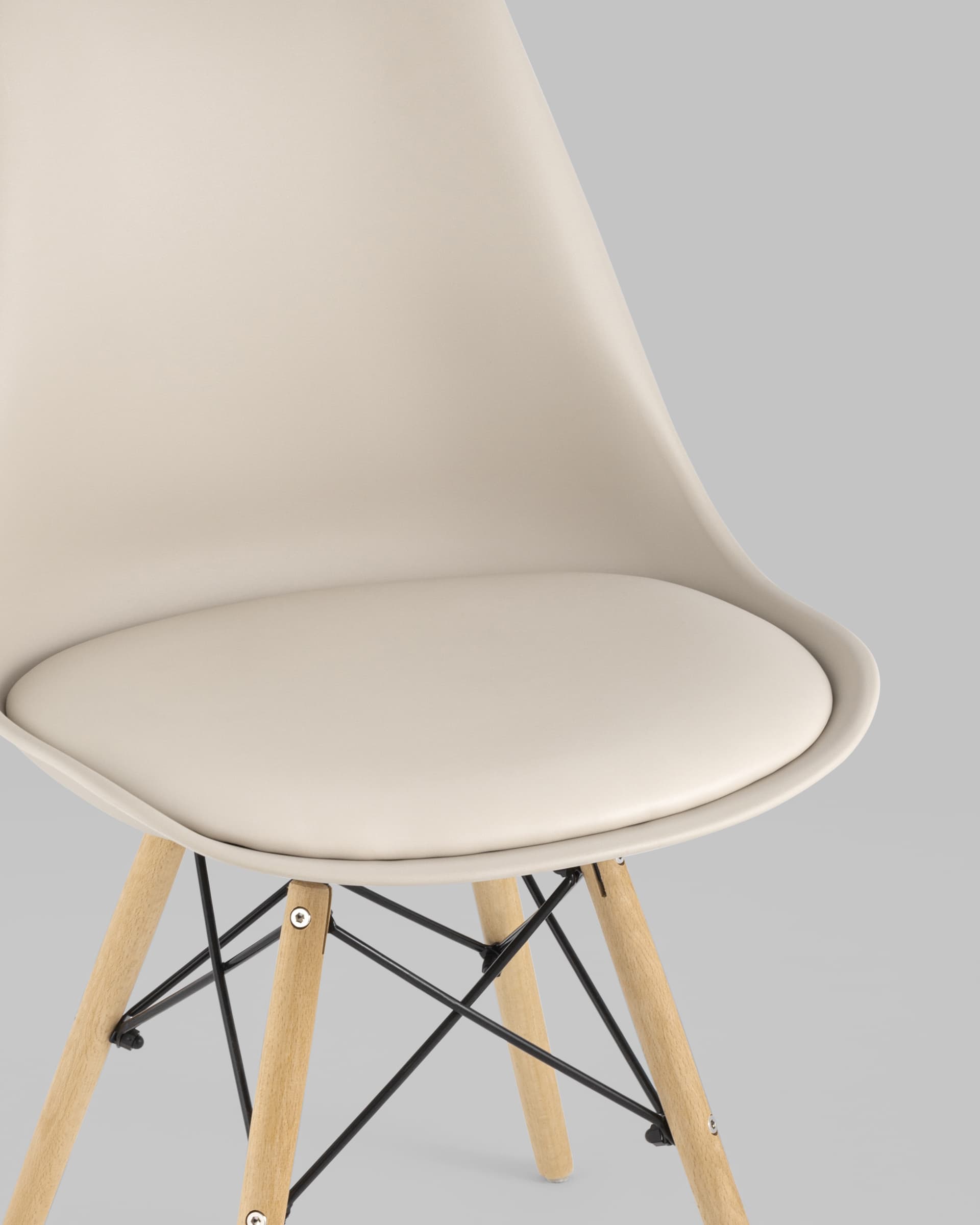 Стул Eames Soft бежевый — изображение 10