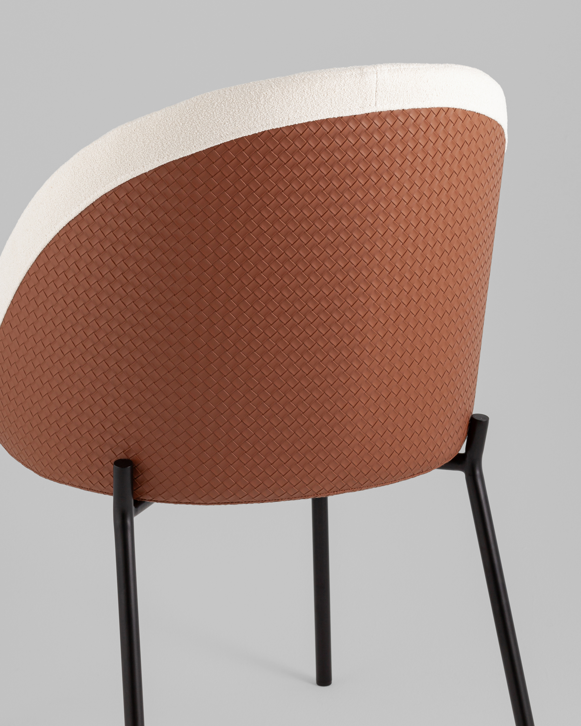 Стул обеденный Adelinde бежевый с коричневой экокожей — изображение 7