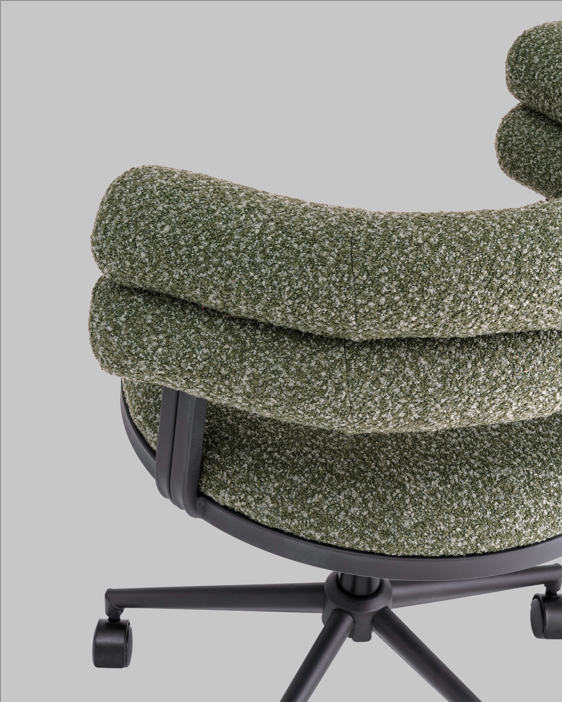 Стул офисный Ponty зелёный чёрные ножки — изображение 8