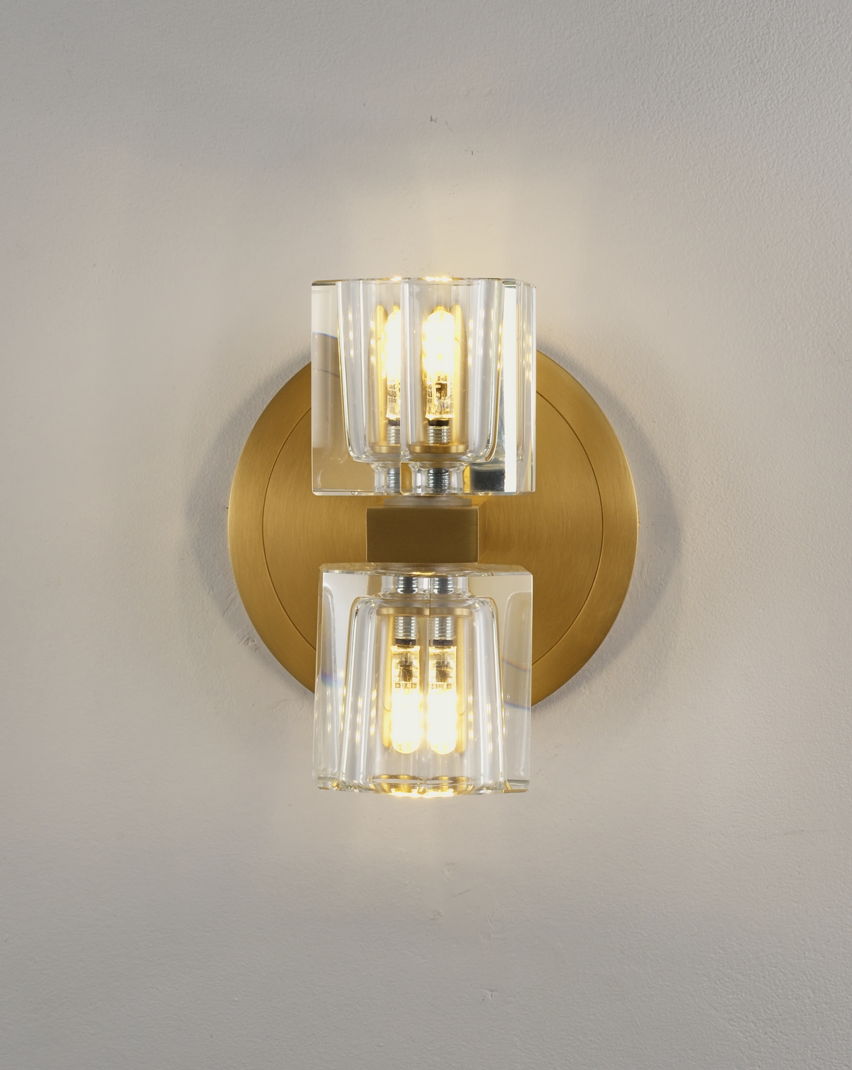 Светильник настенный Moderli V11016-2W Brass — изображение 9