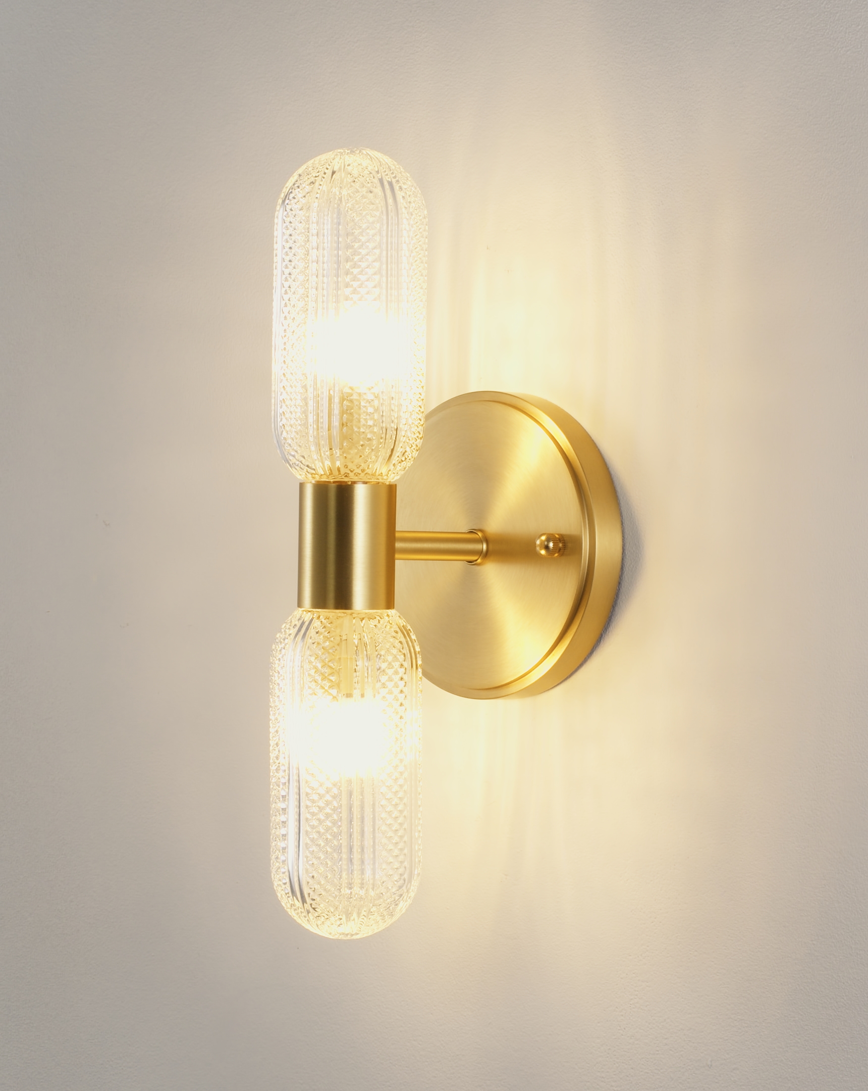 Светильник настенный Moderli V11018-2W Brass — изображение 10