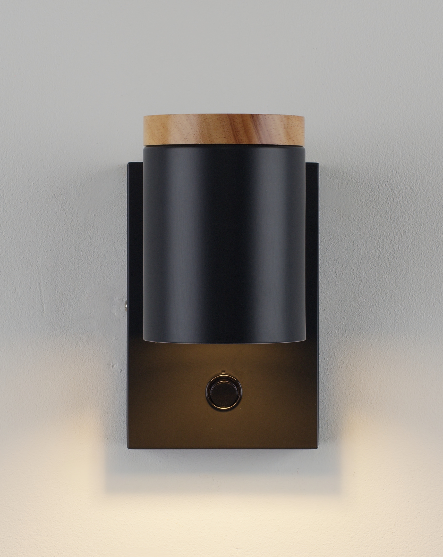 Светильник настенный Moderli V11291-1W Asheswood — изображение 3