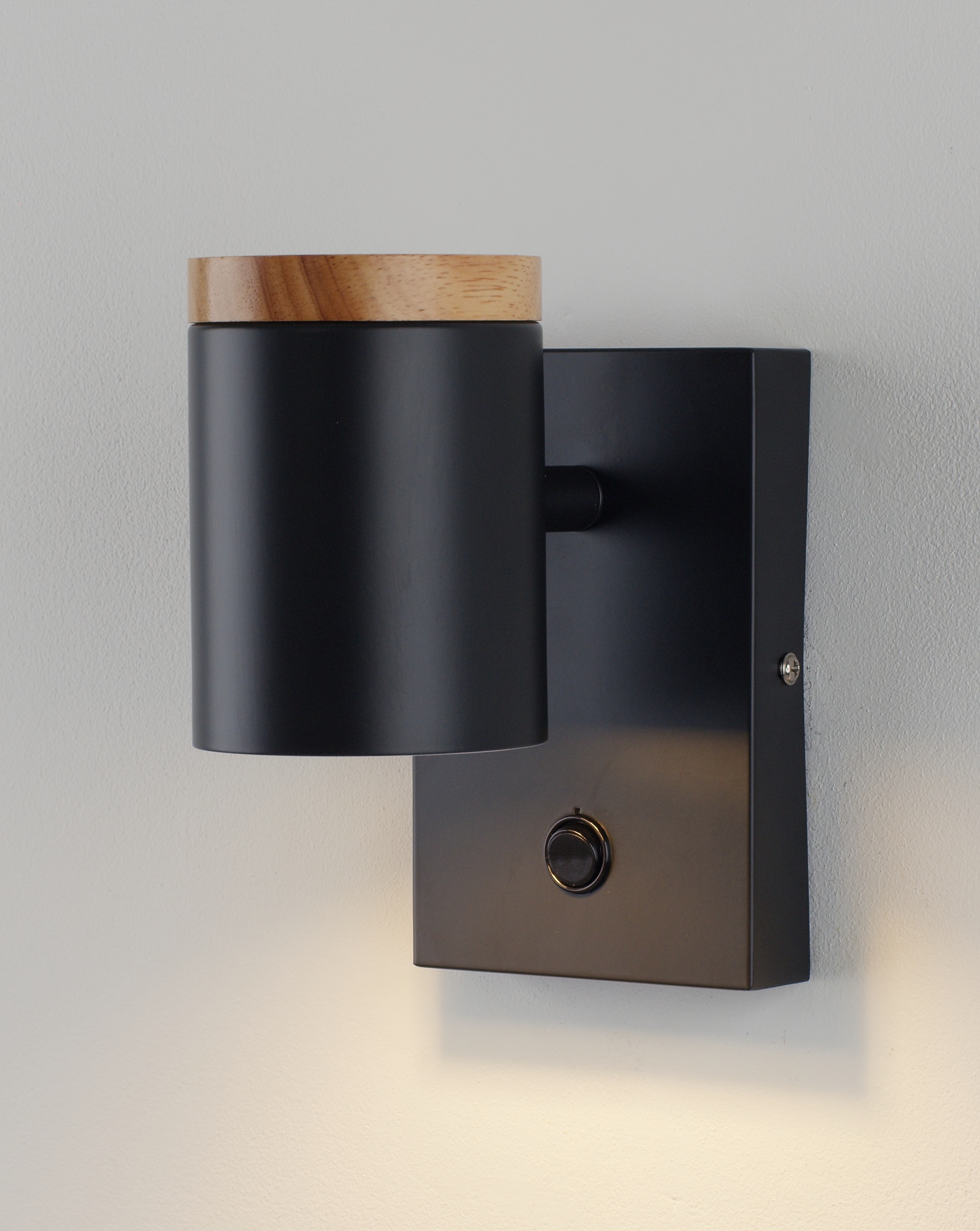 Светильник настенный Moderli V11291-1W Asheswood — изображение 4