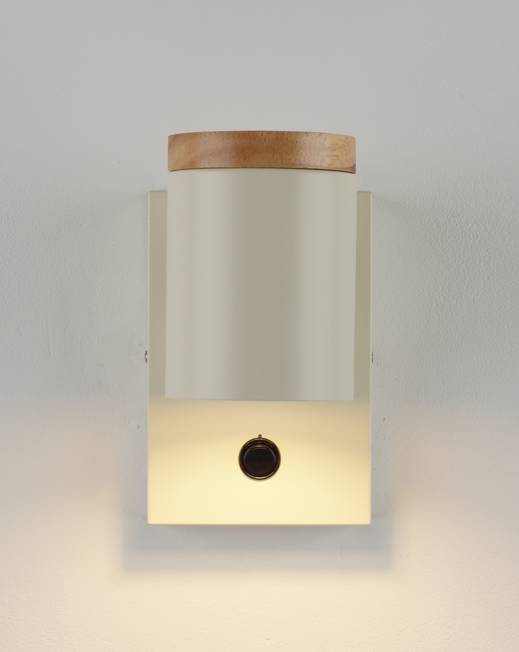 Светильник настенный Moderli V11292-1W Asheswood — изображение 3