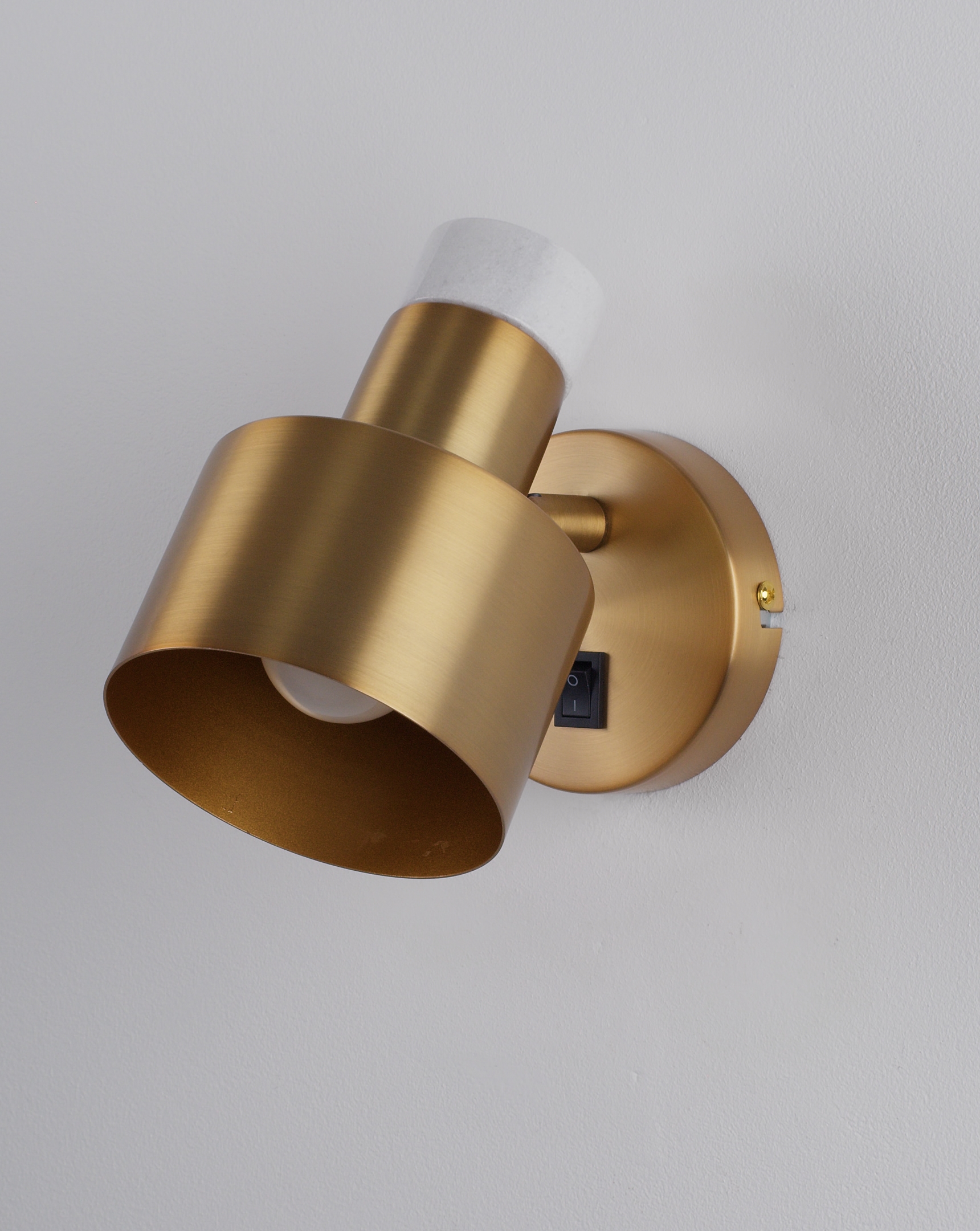 Светильник настенный Moderli V11314-1W Goldy — изображение 6