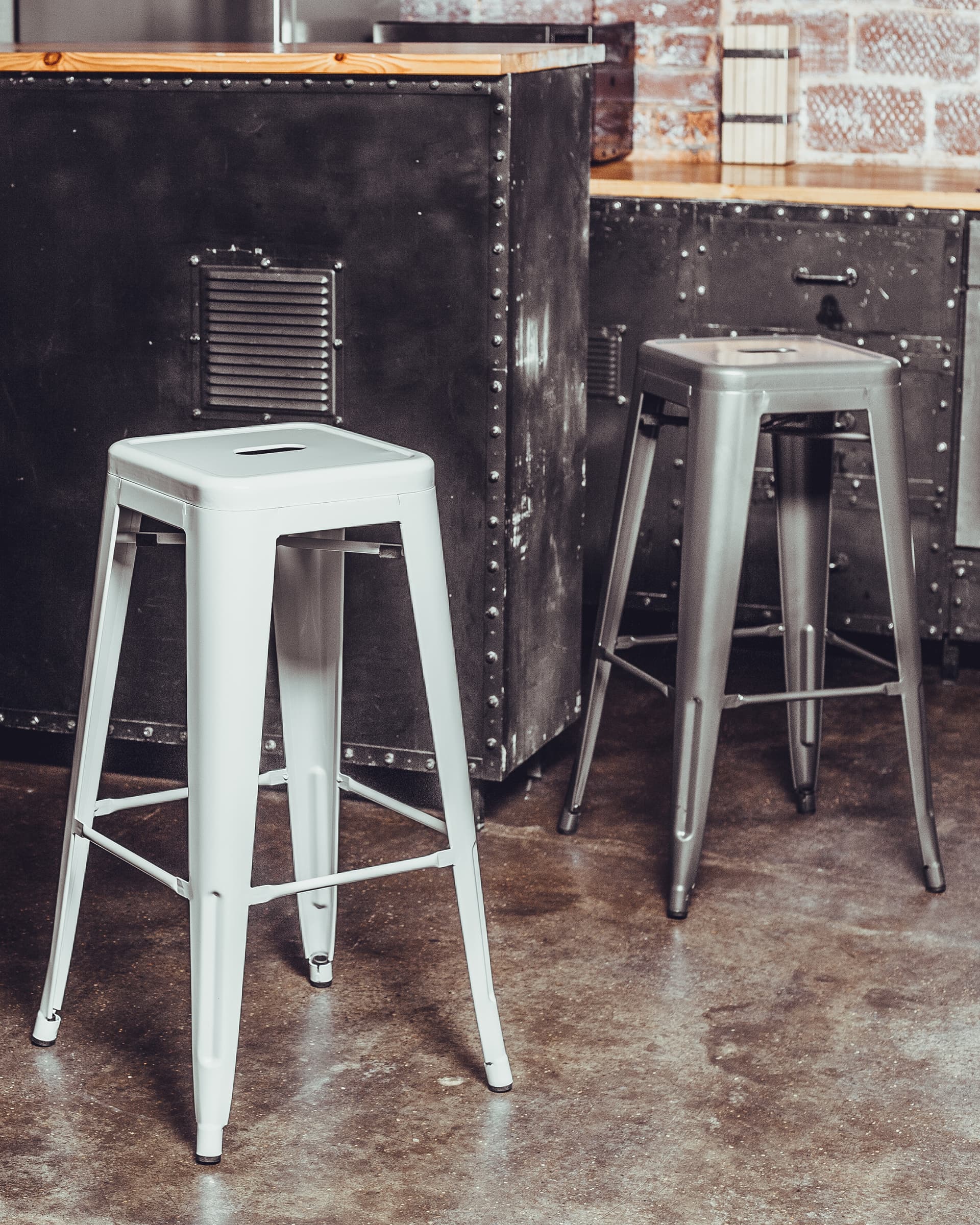 Стул барный TOLIX белый глянцевый — изображение 3