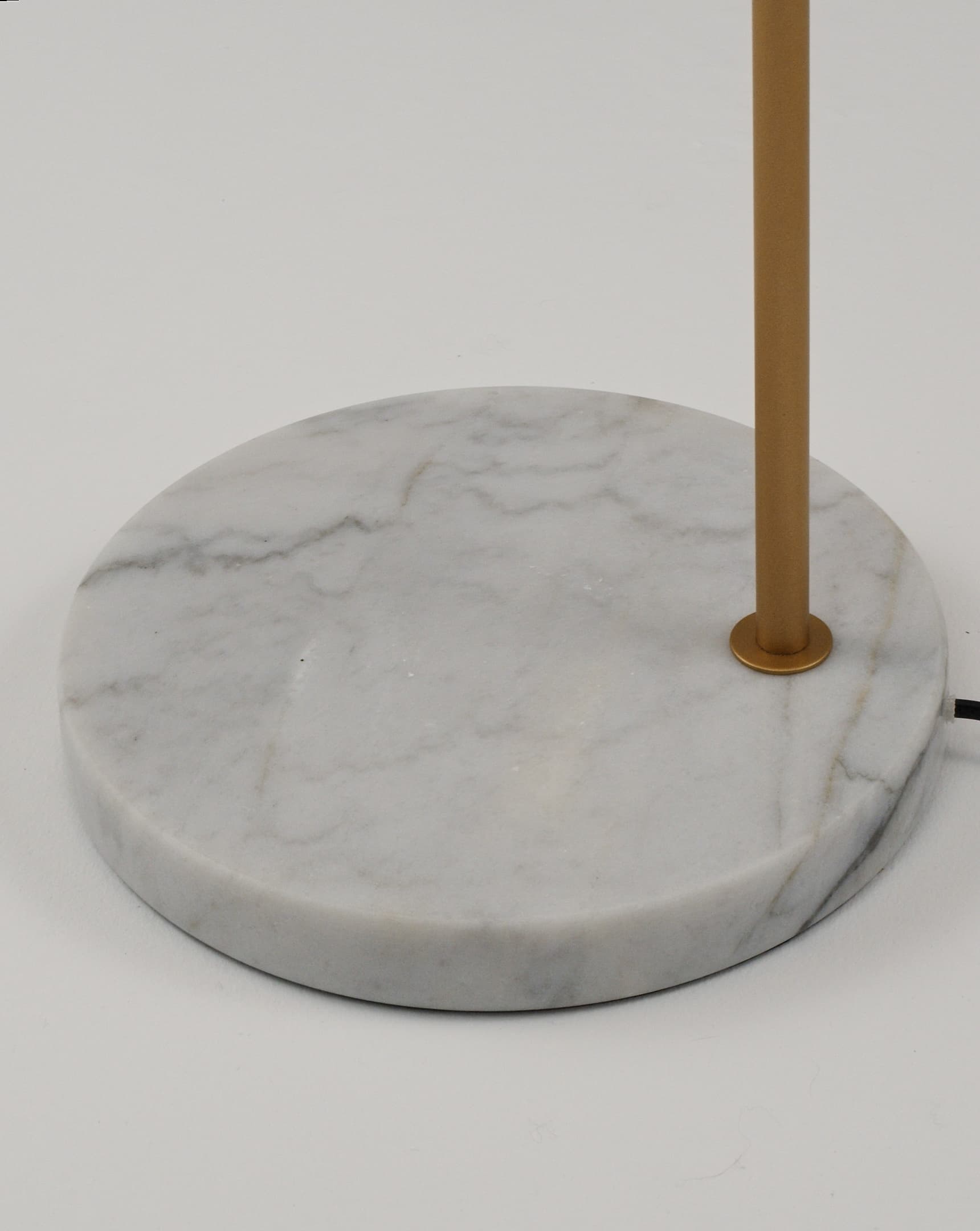 Торшер Moderli V10515-1F Omaha — изображение 7