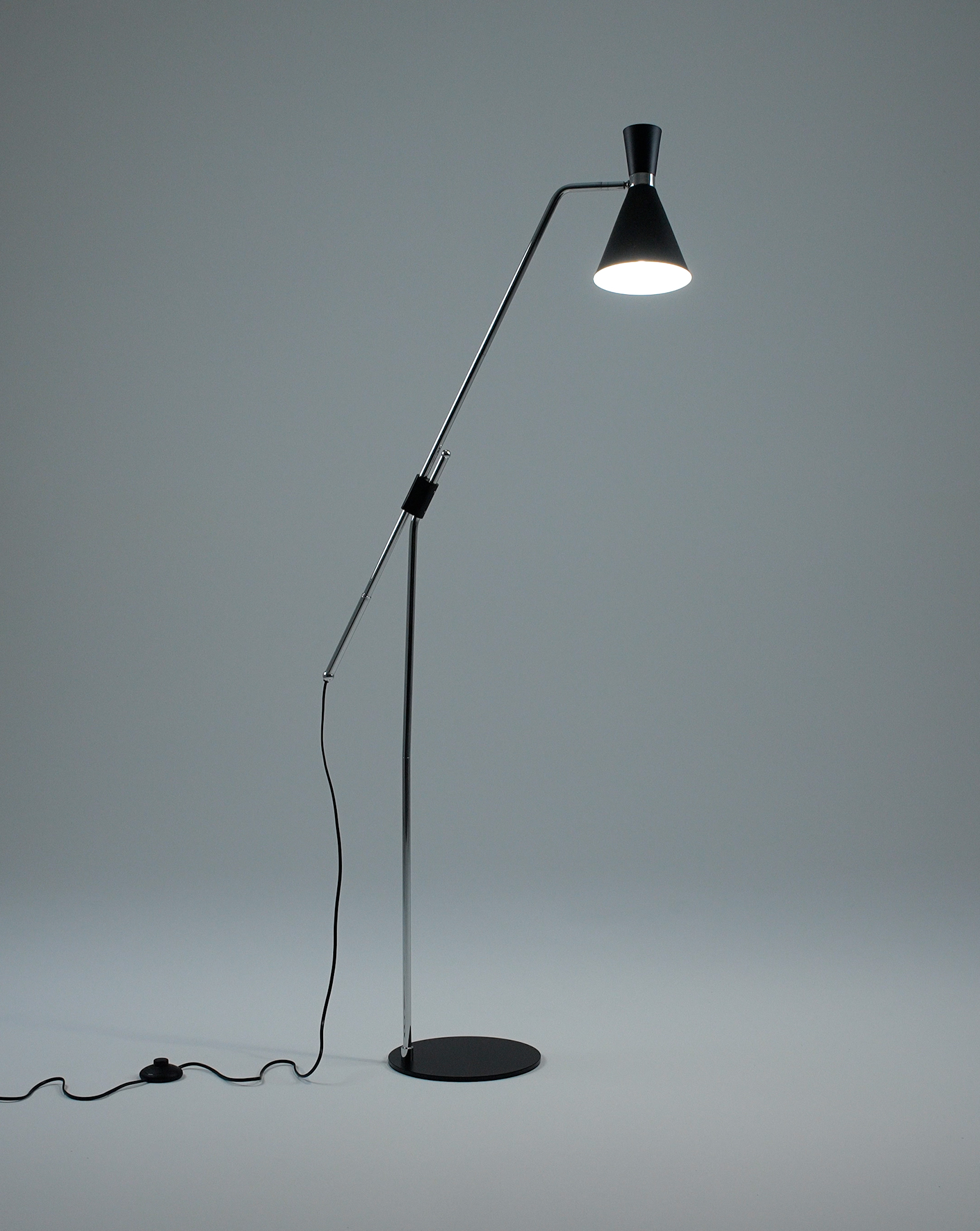 Торшер Moderli V10997-F Page — изображение 4