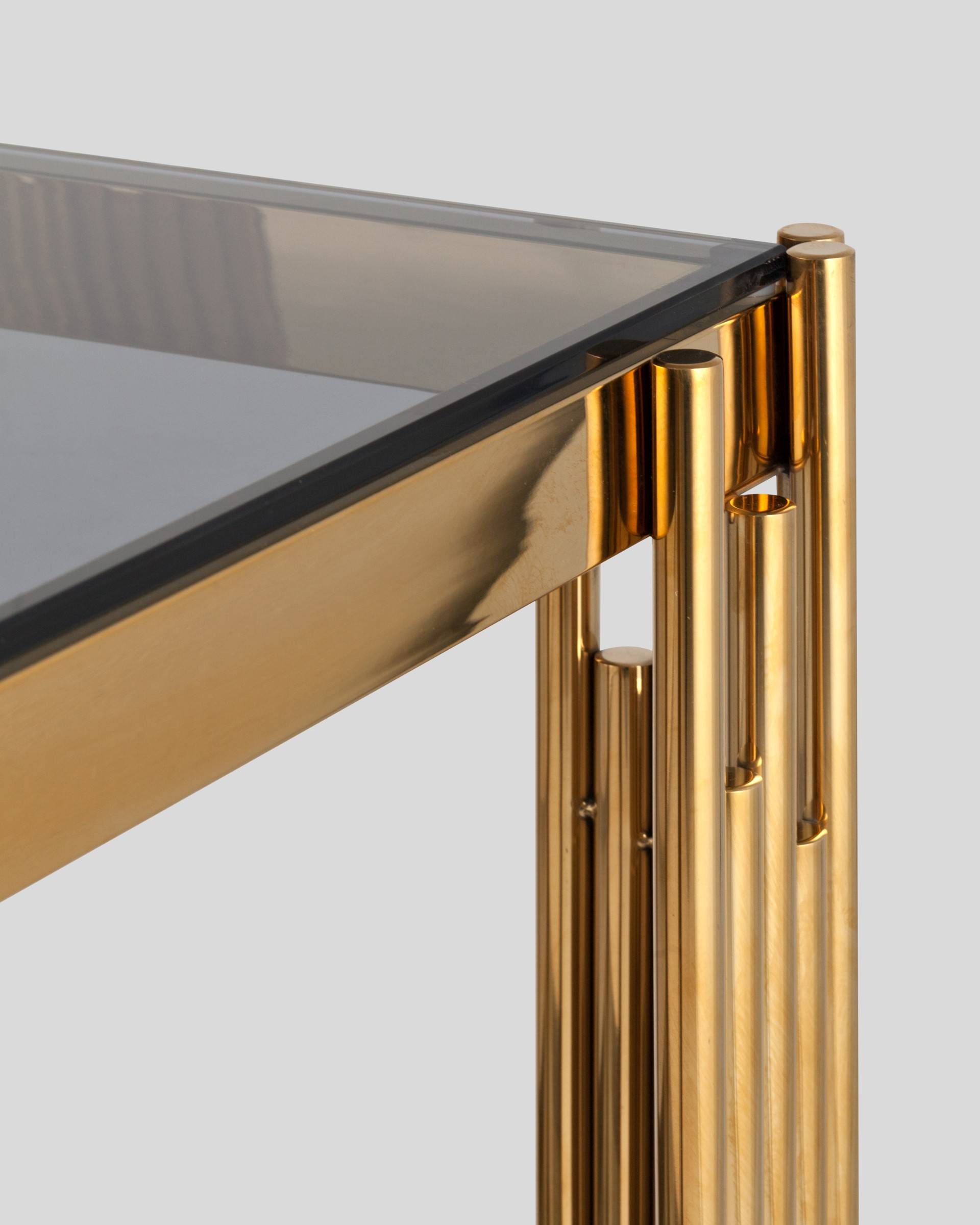 Журнальный столик 55*55 ГЭТСБИ золото стекло smoke — изображение 8